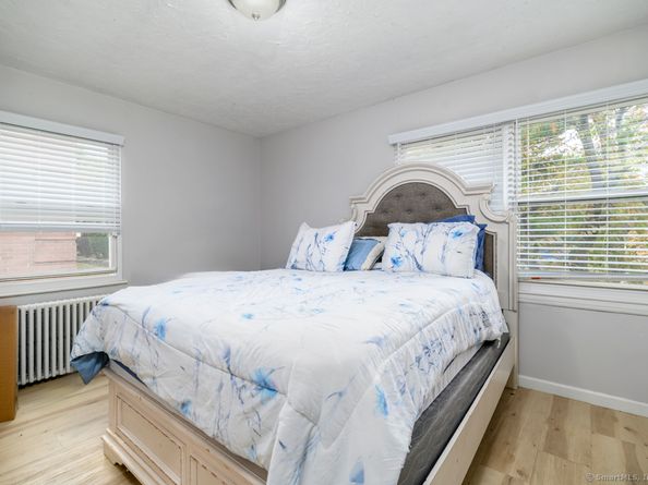 1046 E Main Street APT 4, Stamford CT 06902