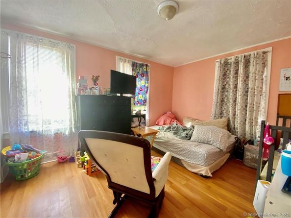 40 Orchard Street, Stamford CT 06902