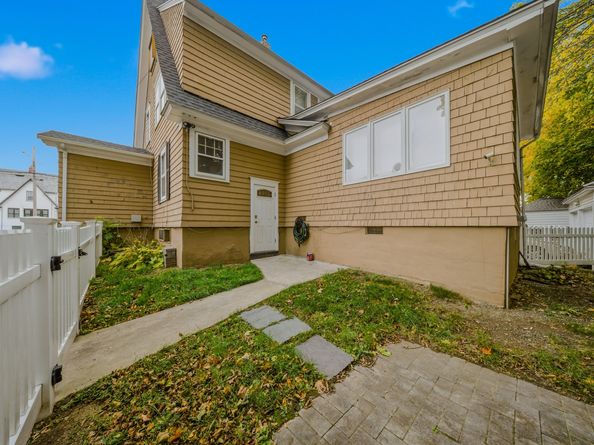 1275 Capitol Avenue, Bridgeport CT 06606