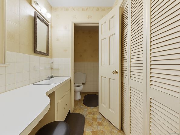 184 Putting Green Road, Trumbull CT 06611