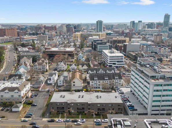 25 2nd Street APT B4, Stamford CT 06905