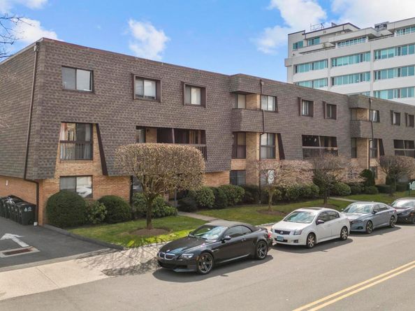 25 2nd Street APT B4, Stamford CT 06905