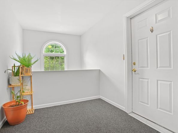 96 Franklin Street APT B, Danbury CT 06810