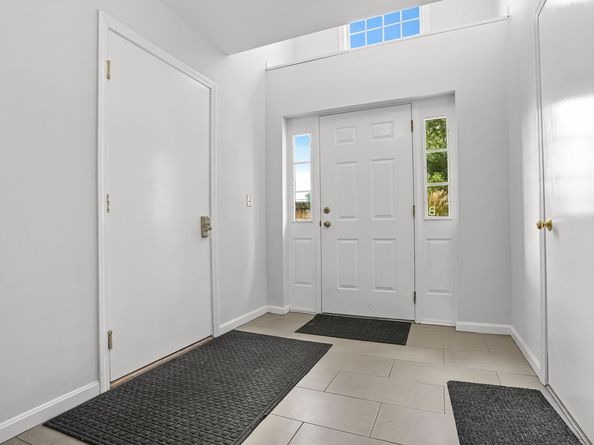 96 Franklin Street APT B, Danbury CT 06810