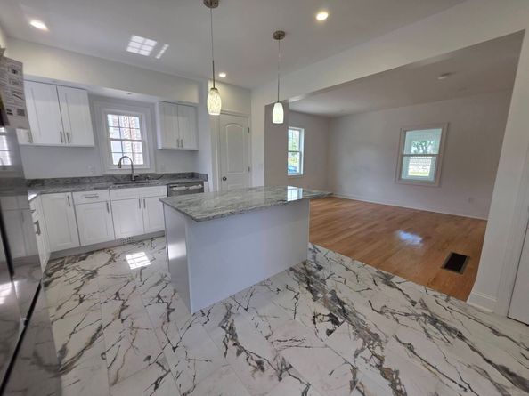 62 Davis Street, Danbury CT 06810