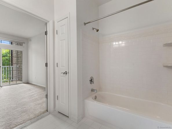 850 E Main Street APT 322, Stamford CT 06902