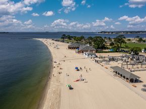 61 Edgewater Commons Lane, Westport CT 06880