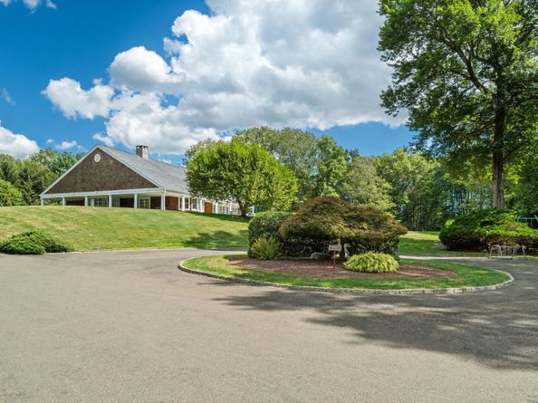 212 Fence Row Drive, Fairfield CT 06824