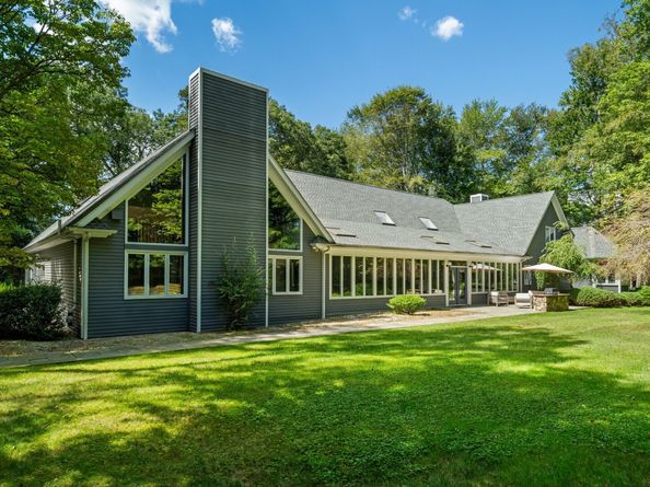212 Fence Row Drive, Fairfield CT 06824