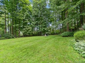 42 Old Washington Road, Ridgefield CT 06877