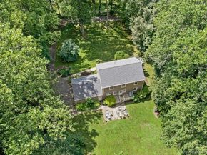 42 Old Washington Road, Ridgefield CT 06877