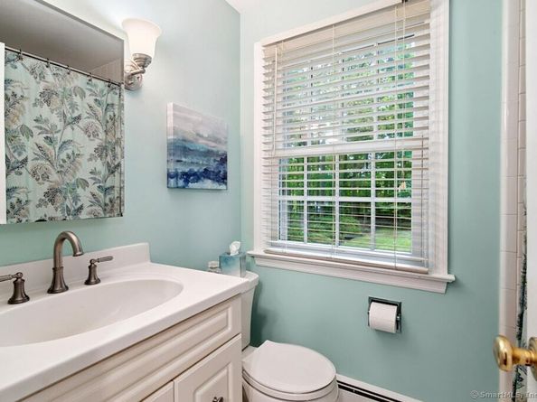 42 Old Washington Road, Ridgefield CT 06877