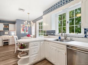 42 Old Washington Road, Ridgefield CT 06877
