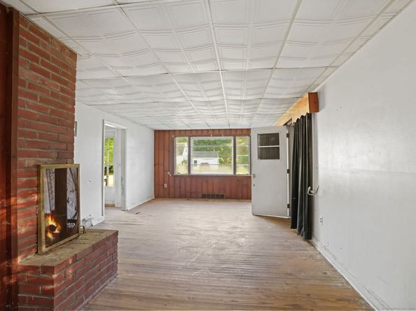 88 Sorghum Road, Shelton CT 06484