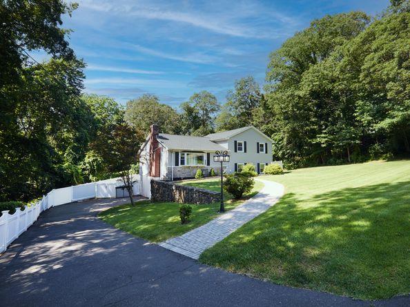 12 Sunnycrest Road, Trumbull CT 06611