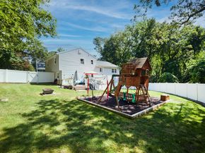 12 Sunnycrest Road, Trumbull CT 06611