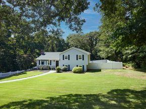 12 Sunnycrest Road, Trumbull CT 06611