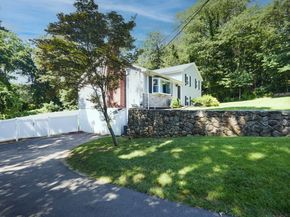 12 Sunnycrest Road, Trumbull CT 06611
