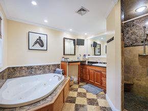 15 Flak Lane, New Fairfield CT 06812