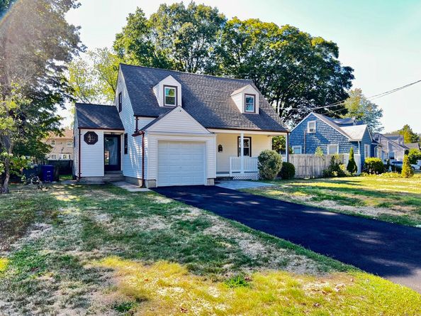 50 Pilgrim Road, Bridgeport CT 06610
