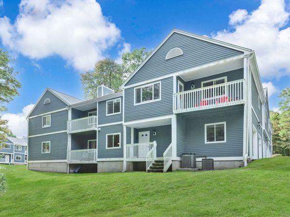 302 Fairmount Drive B, Monroe CT 06468