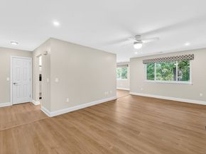 302 Fairmount Drive B, Monroe CT 06468