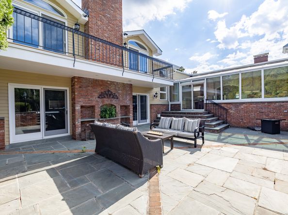 5 New England Drive, Stamford CT 06903