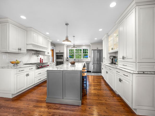 72 Mohican Hill Road, Fairfield CT 06825