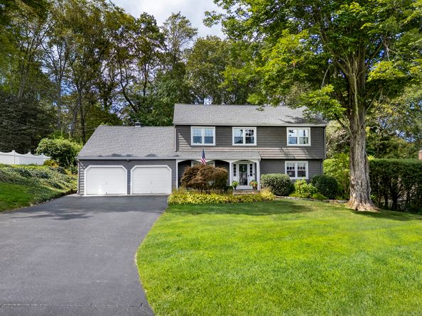 72 Mohican Hill Road, Fairfield CT 06825