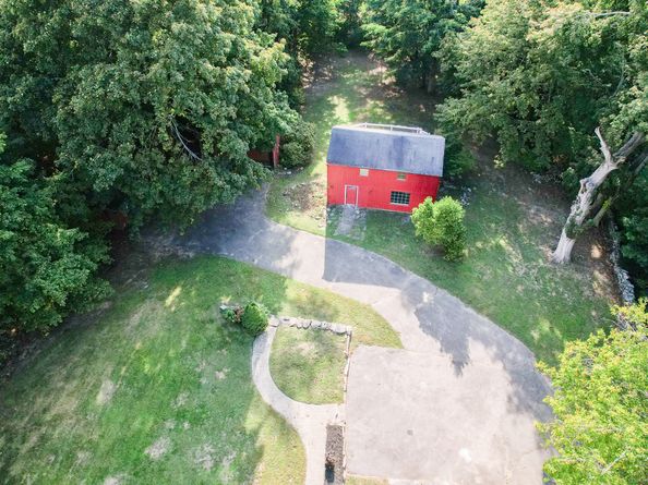 2921 Nichols Avenue, Trumbull CT 06611