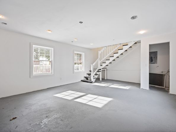 2921 Nichols Avenue, Trumbull CT 06611