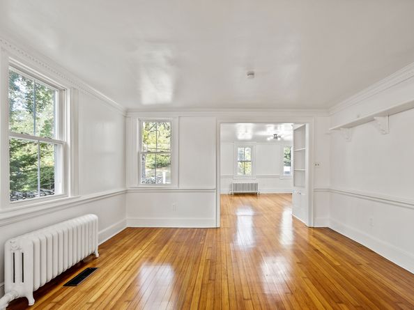 2921 Nichols Avenue, Trumbull CT 06611