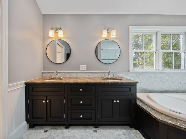 2921 Nichols Avenue, Trumbull CT 06611