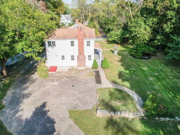 2921 Nichols Avenue, Trumbull CT 06611