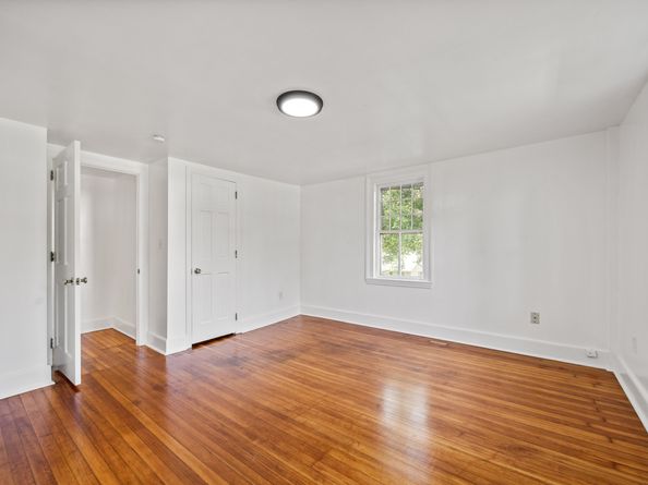 2921 Nichols Avenue, Trumbull CT 06611