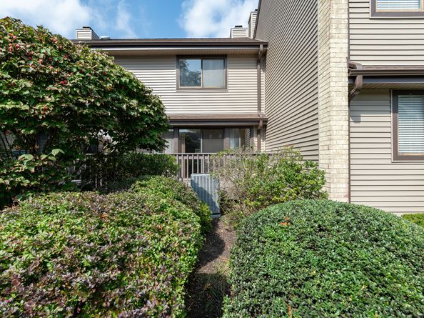 2437 Bedford Street F20, Stamford CT 06905