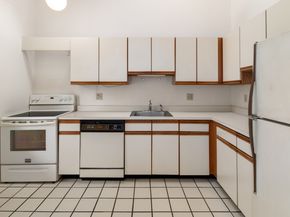 2437 Bedford Street F20, Stamford CT 06905