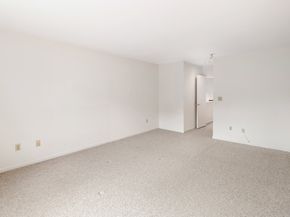 2437 Bedford Street F20, Stamford CT 06905