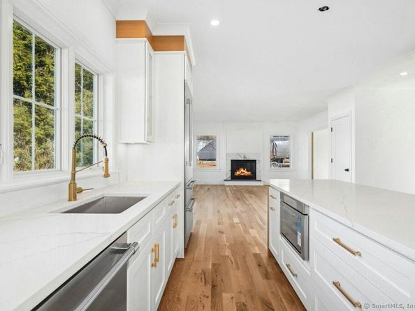 210 Pansy Road, Fairfield CT 06824