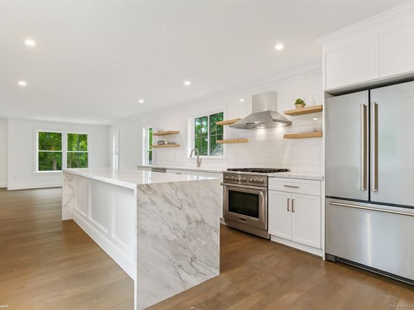 251 Soundview Avenue, Fairfield CT 06825