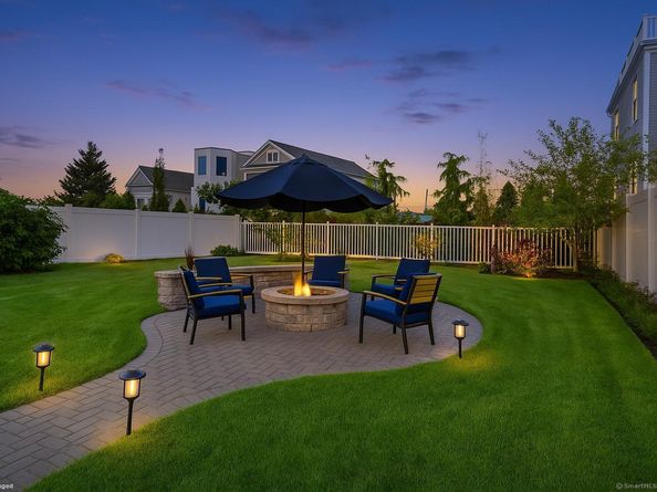 44 Washington Parkway, Stratford CT 06615