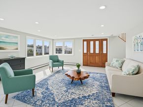 44 Washington Parkway, Stratford CT 06615