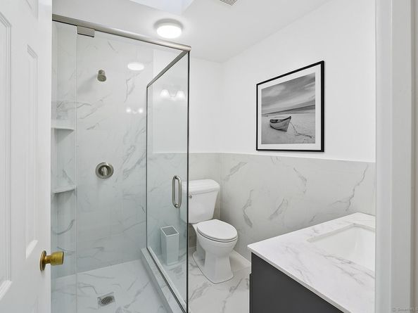44 Washington Parkway, Stratford CT 06615