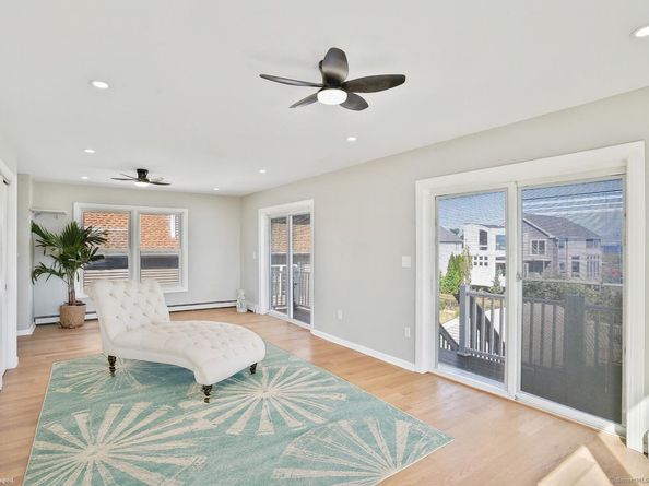 44 Washington Parkway, Stratford CT 06615