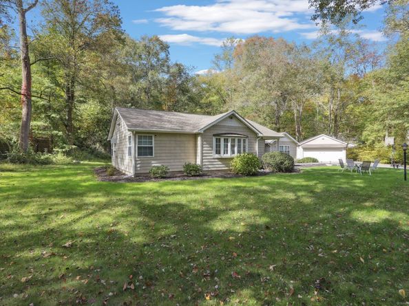 178 Church Street, Monroe CT 06468
