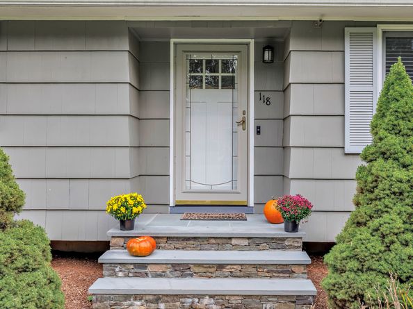 118 Greenbrier Road, Trumbull CT 06611
