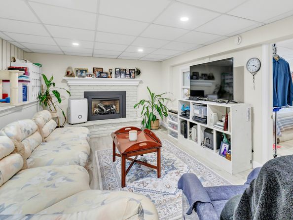 118 Greenbrier Road, Trumbull CT 06611