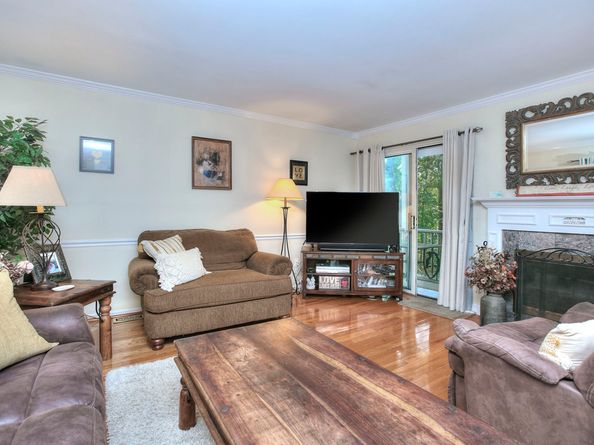 100 Wolfpit Avenue 17, Norwalk CT 06851