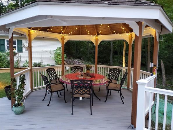 49 Spring Hill Lane N, Stamford CT 06903