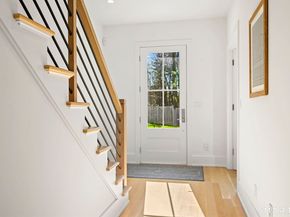 9 White Barns Lane, Norwalk CT 06851